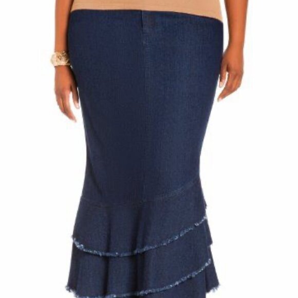 Ashley Stewart SZ 16 Denim 5 pocket Maxi /Midi skirt classic essential wardrobe - Picture 1 of 8
